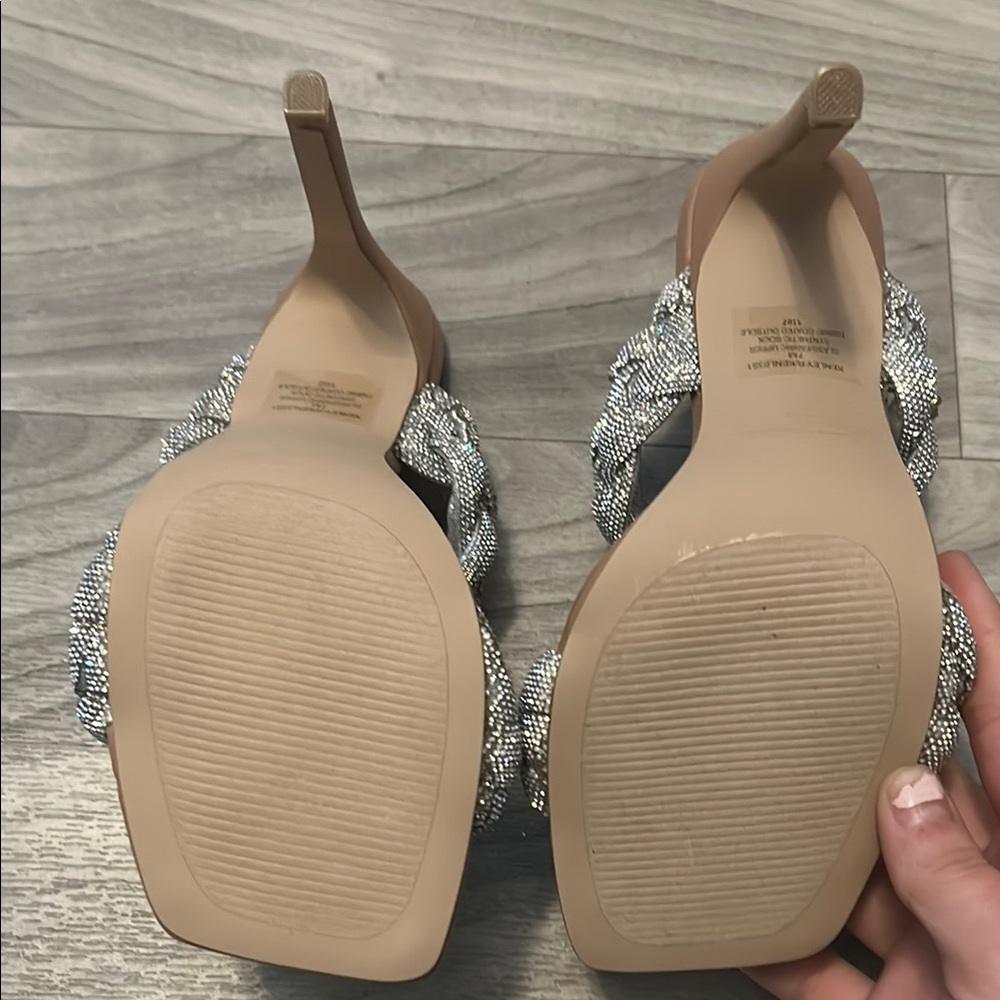Steve Madden Silver Tan Heels with Braided Design - Picture 3 of 5